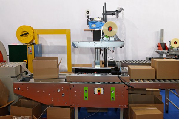 Hutchinson Packing machine